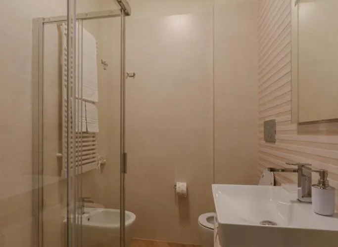 Alojamento de Acomodação e Pequeno-almoço Beatrice 3*